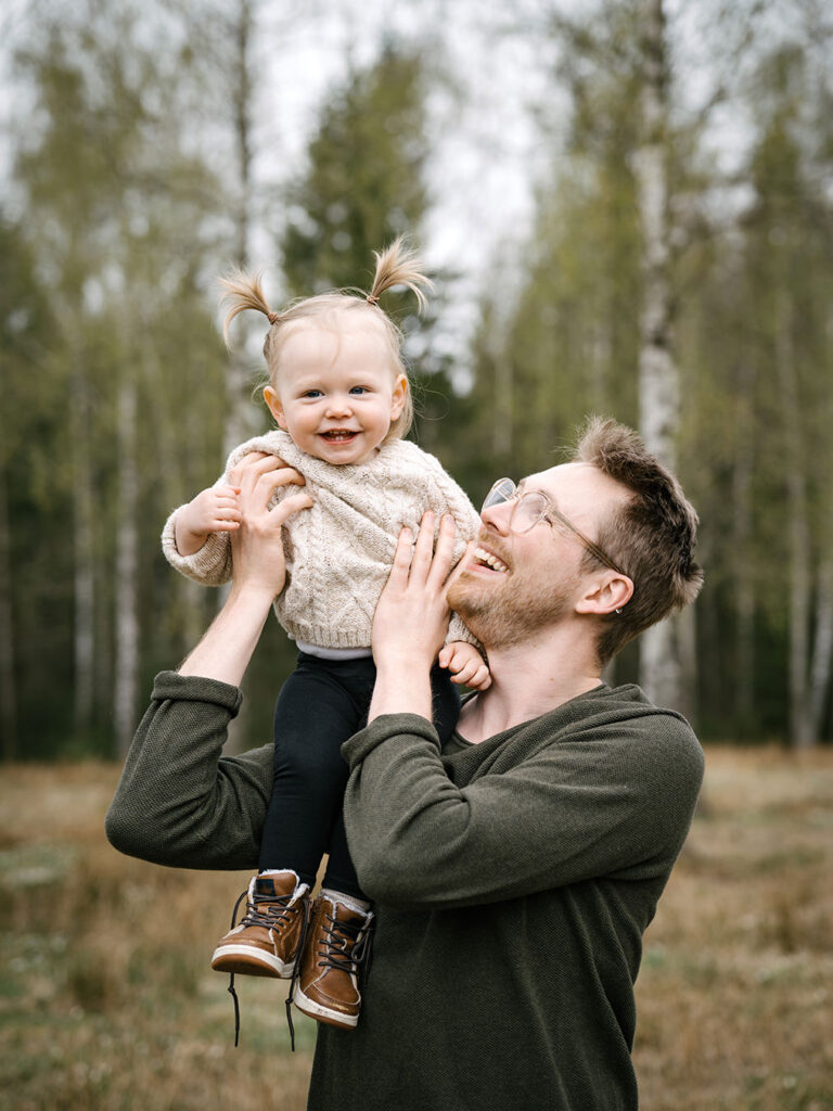 fotograf-utomhus-familjefotograf-elinstahre-jonkoping-familjebilder3